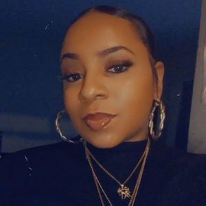 Meet your Posher, K'lynn